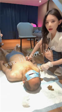 040212an20m511bf523utt.jpg