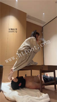 040755m7f70qq72gh02h1h.jpg