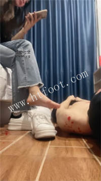 041537uui52lfshittss2q.jpg