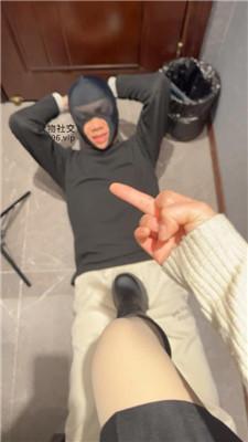 00leguvbkvp.jpg