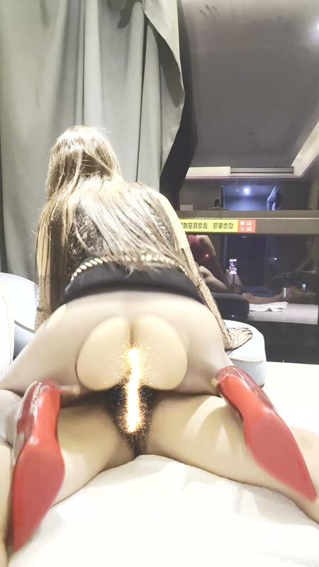 161426krj7jmjsj4mfzvam.jpg