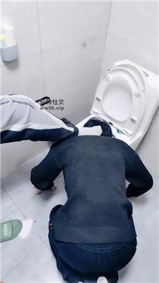 r2qwhxudhuu.jpg