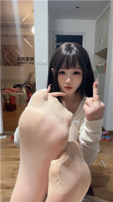 xng4kmiyxst.jpg