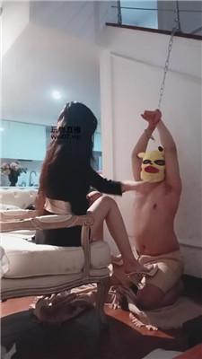 aa0qhetifva.jpg