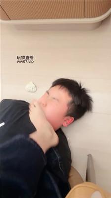 khqw51wzj45.jpg
