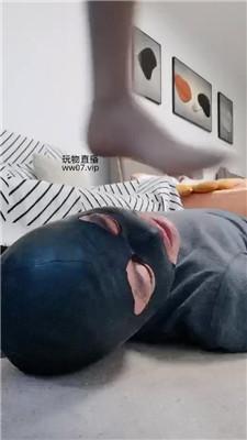 5mfa20tm3xt.jpg