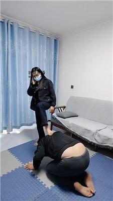 dm4ruu3ucc5.jpg