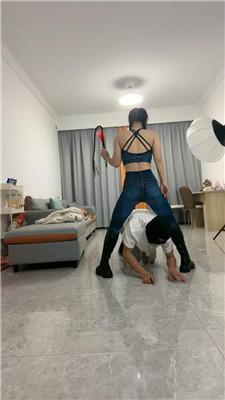 2ihgghm2kqq.jpg