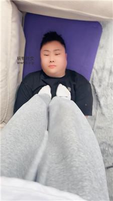 lhqtmzzd1aw.jpg