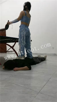 003043e6witz9g167ql9g1.jpg