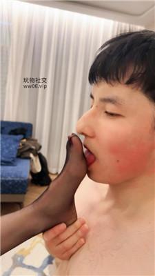 ve2g5rxo435.jpg