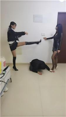ueoqmzkqmmc.jpg