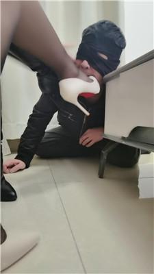 vtssxdcvrbg.jpg