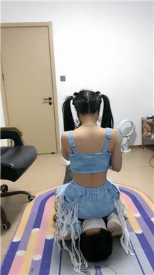 rhom53q4qrm.jpg
