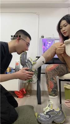 ttm2gvglla4.jpg