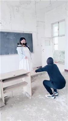 xsf1s0tsnkk.jpg