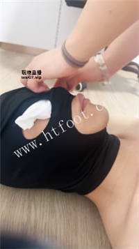 000953fm8tth5mzwm15lim.jpg