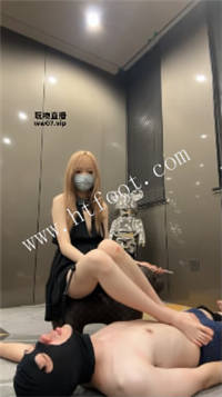 001030a8ldb4l6ne8l6cud.jpg