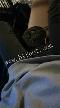 223500sbat281749m8ut42.jpg