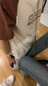 224839c97mb9nt0vzy9y7v.jpg