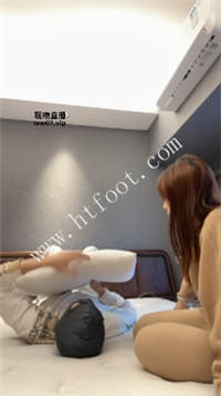 225004qf7oxqoy2g12m512.jpg