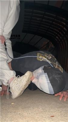 1efjnstmwv4.jpg