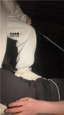 2suai1cw3sv.jpg