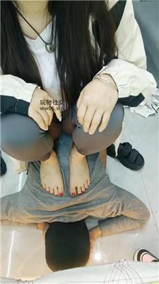 yb045hqce3b.jpg