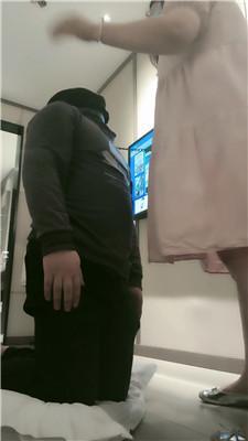 c1sbrvfzh04.jpg
