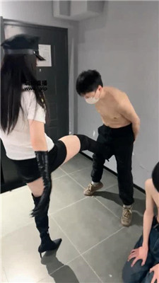 axmhl5b5tti.jpg