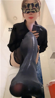 uqsbks5bn45.jpg