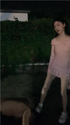 mghkgbgr4j0.jpg