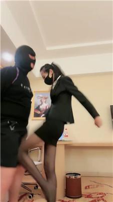tupxuss0j3x.jpg