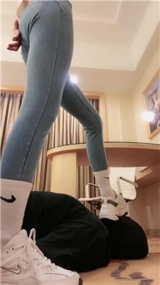 yuwpei5b0xw.jpg
