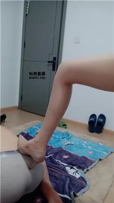 yx4q11q4cau.jpg