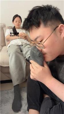 uxshu1zruqe.jpg