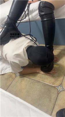 c3dhu1b0nr2.jpg