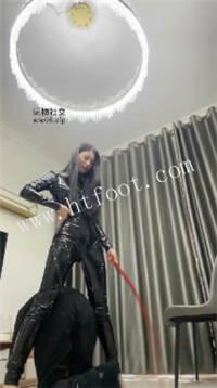023351hzb3u9yzoy975x1u.jpg
