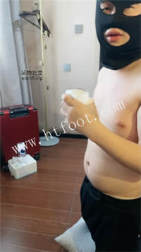 023902f1yv3mk311nlnyhw.jpg