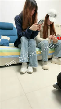 024222q7i9436a77hellh7.jpg