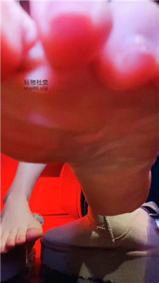 0flnpmhzsmz.jpg