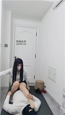 xkqcufk0yp5.jpg