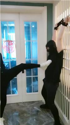 rlldmnavc5p.jpg