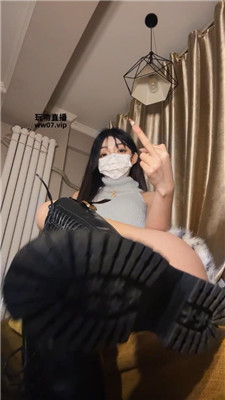 3iksg3fc22s.jpg