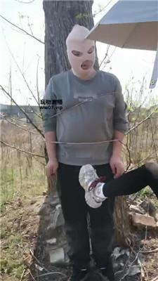 1zefndjjeqv.jpg
