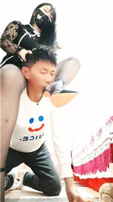 rsmk0ev44sn.jpg