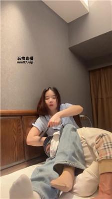 1wb3rb1054i.jpg