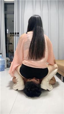 fnzhxlpgal4.jpg