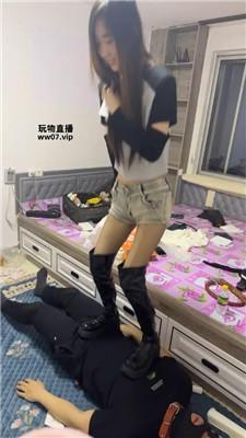 na22uvyzwxx.jpg