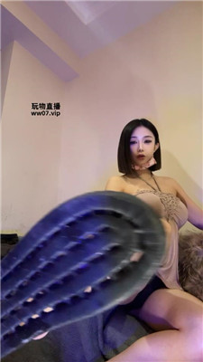 rz45skc0fx4.jpg